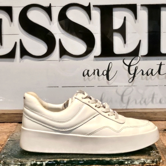 Vince Warren Court Leather Sneaker 'Milk' Off White Wmns 8 #275795 - Picture 3 of 8